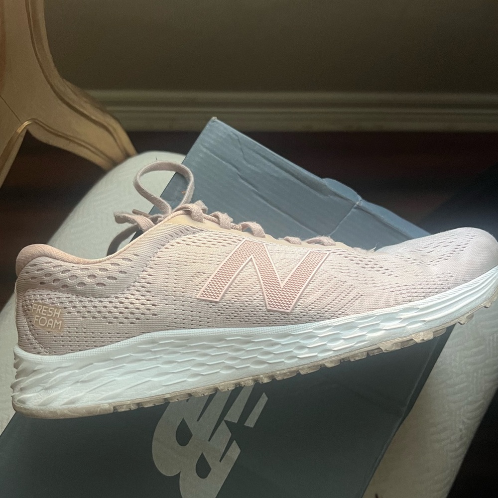 New balance. Petal pink size 9 fresh foam shoes